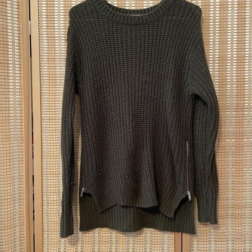 CHNGE Olive Knit Sweater